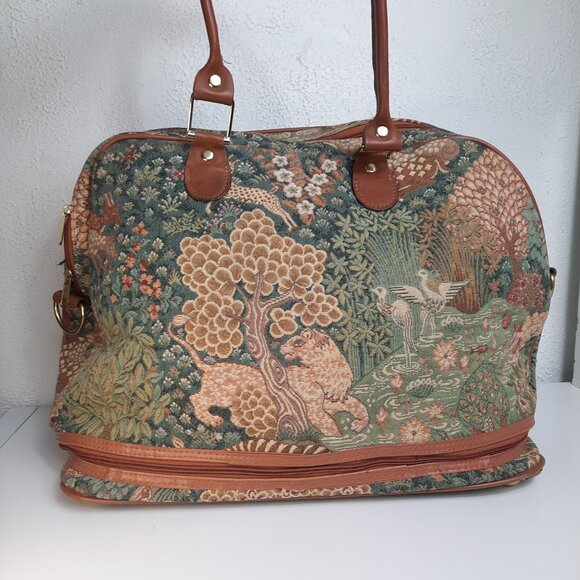 Vintage Expandable Tapestry Bag Overnight Bag  Tote Pegasus Cottagecore Floral - Picture 3 of 16